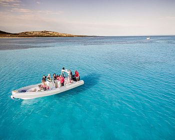 Escursione di mezza giornata in gommone nel Golfo dell'Asinara da Stintino