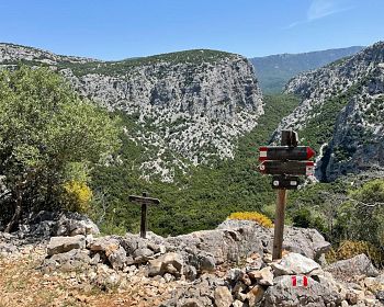 Trekking nel villaggio di Tiscali