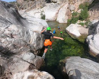 Canyoning a Bau Mela tra le foreste secolari di Villagrande Strisaili