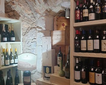 Besuch eines historischen Ladens mit Aperitif in Sassari