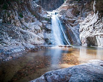 Trekking nella Gola di Piricanis e Cascata di Rio 'e Forru nel Gennargentu