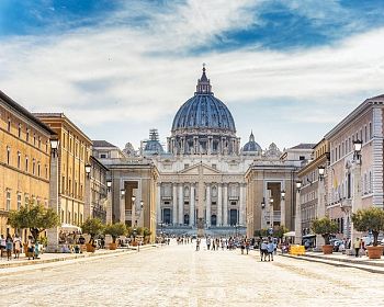 Autobus Hop On Hop Off a Roma e tour della Cappella Sistina dei Musei Vaticani | Fast Track