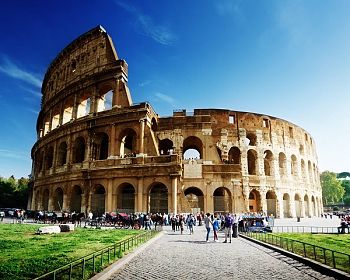 Colosseum Small Group 1-hour Official Guided Tour and Skip the Line Tickets