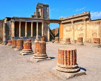 Tour di prestigio Pompei express in minivan da Roma