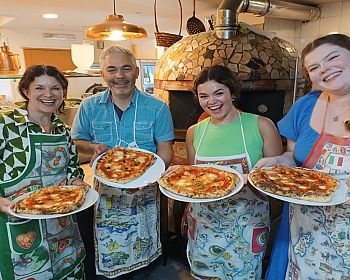 Kleingruppen-Kurs zur Herstellung von Neapel-Pizza