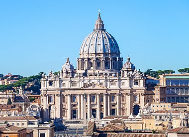 Tour di Roma in un giorno: Fori Imperiali, Colosseo e Musei Vaticani con pranzo da Roma