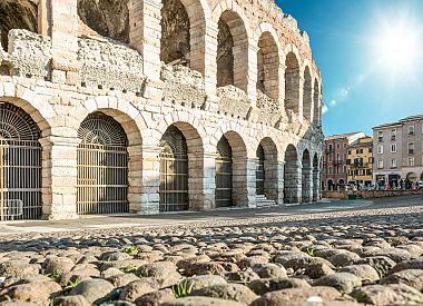 In the heart of Verona: guided walk to discover the city with skip the line entrance to the Arena