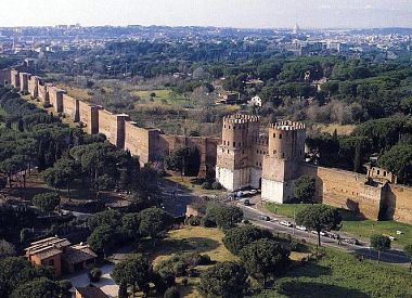 Rome Kids friendly Guided Tour upon the Walls and Undergrounds