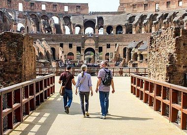 Esclusivo tour guidato privato dell'Arena del Colosseo e del Foro Romano | Biglietti salta la fila