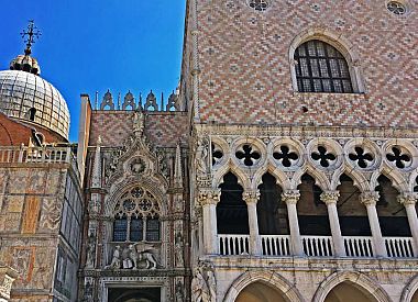 BEST OF VENICE: GOLDEN BASILICA, DOGE'S PALACE & GONDOLA EXPERIENCE-GUIDED TOUR