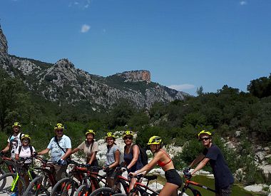 Noleggia una e-bike da Dorgali e goditi la tua vacanza in Sardegna
