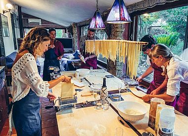 Cooking class of traditional recipes in the countryside of Alghero