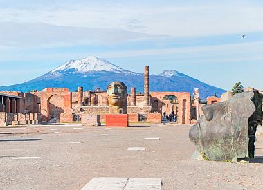 Unesco Jewels: Pompeii and its Ruins from Rome