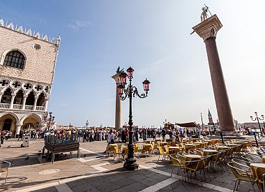 Absolute Venice: walking tour, St Mark's Basilica and Doge's Palace