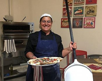 Pizza and Gelato Making class in Florence